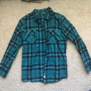 Women’s flannel shirt